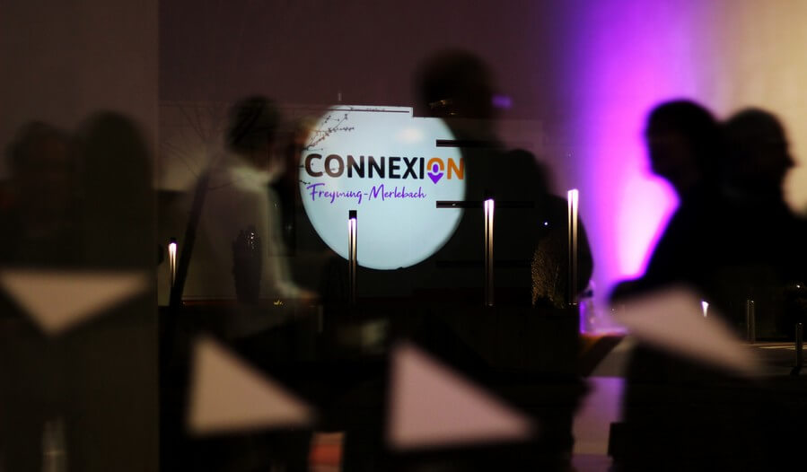 Images de la soirée d'évènement de lancement de marque Connexion